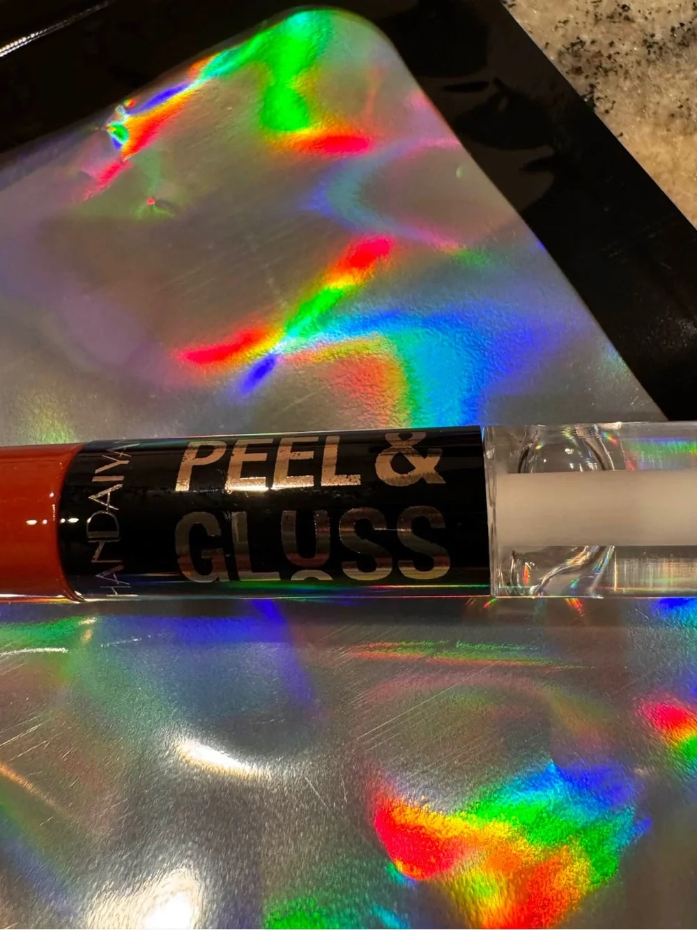 Deep Raspberry Peel-Off Lip Gloss (Shade 05)